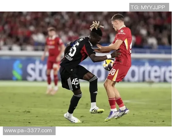 多哥球员让克劳德正式租借加盟上海海港足球俱乐部开启新征程