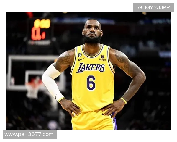 弗莱谈詹姆斯入湖前阵容称其实力不俗拥有多位全明星球员 弗莱谈詹姆斯入湖前阵容称其实力不俗拥有多位全明星球员