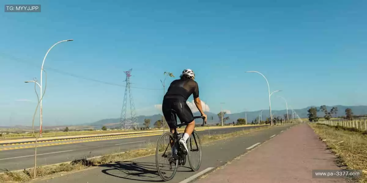 📺高清多机位，VR 沉浸体验！实时弹幕互动，不错过任何精彩！🎯